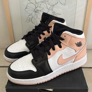 Air Jordan 1 Mid original kids size 6.5 or 7.5-8 women’s size